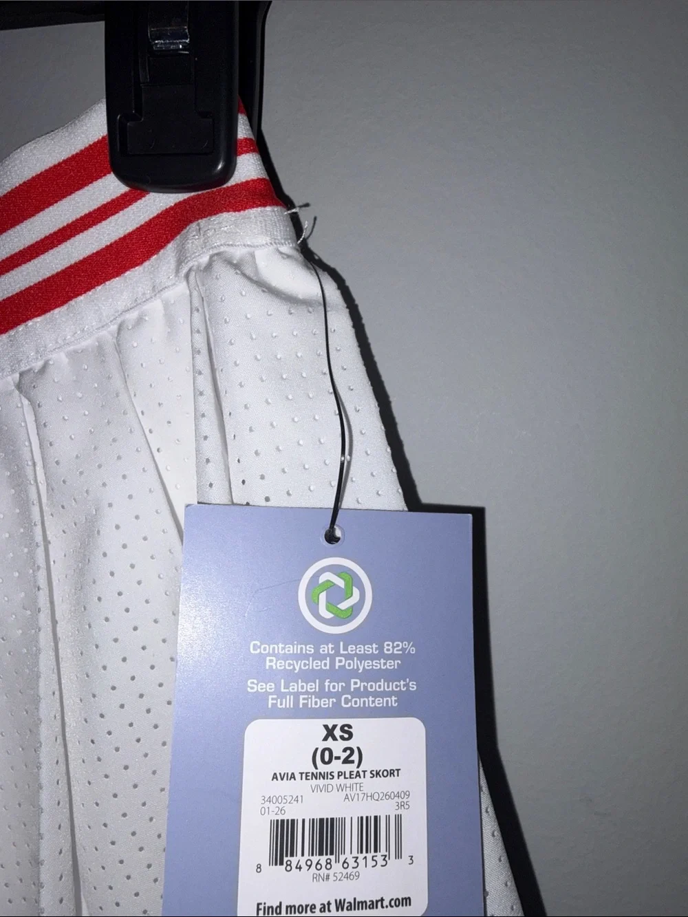 Avia crisp white