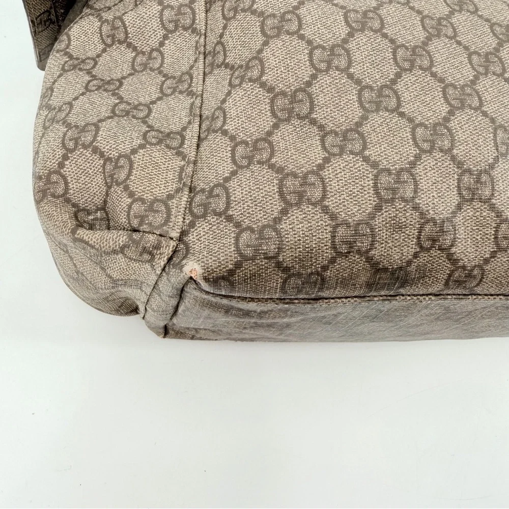 Gucci flaws shows