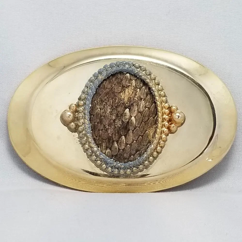 Vintage Gold Tone‎ Oval Belt Buckle with Pinecone Center Piece