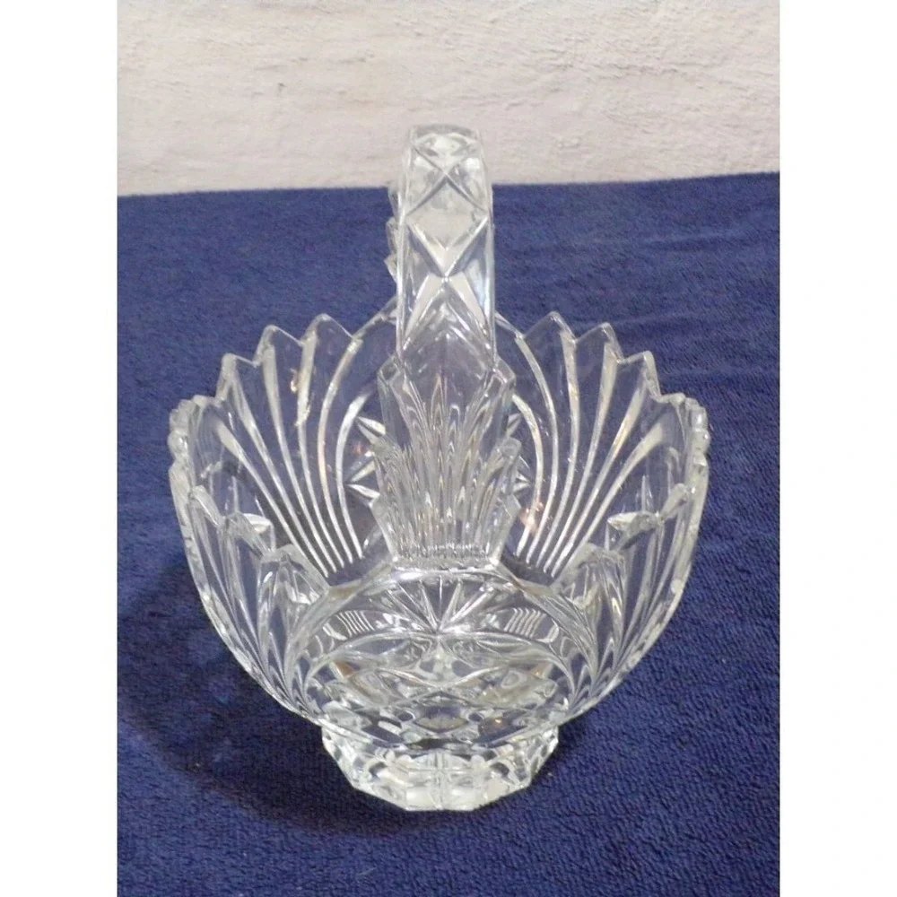 The Unbranded Brand glossy crystal