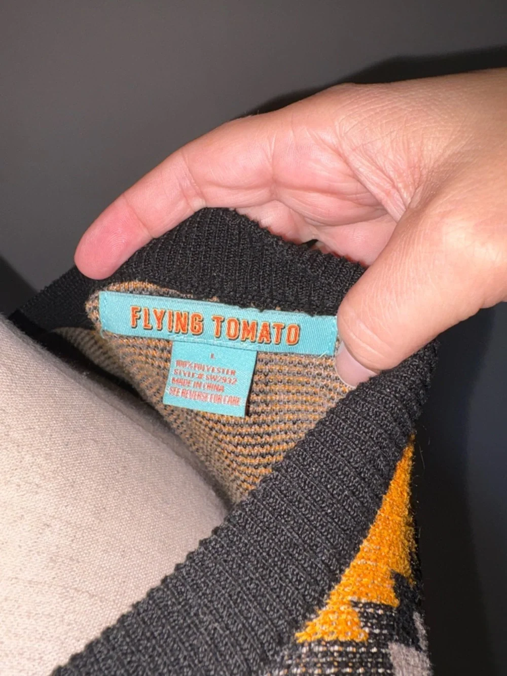 Flying Tomato like size sleeves