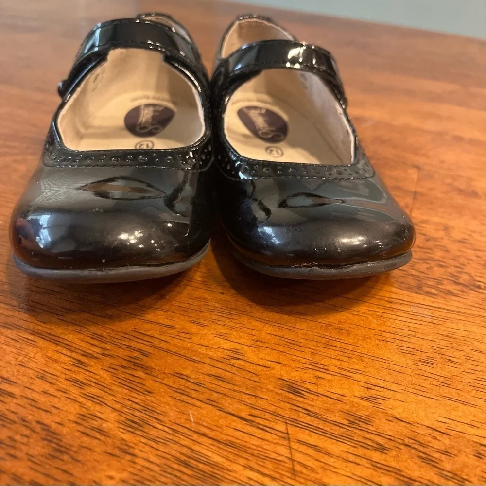 FootMates Emma Mary Jane Shiny Black Dress Shoes size 12 wide insole