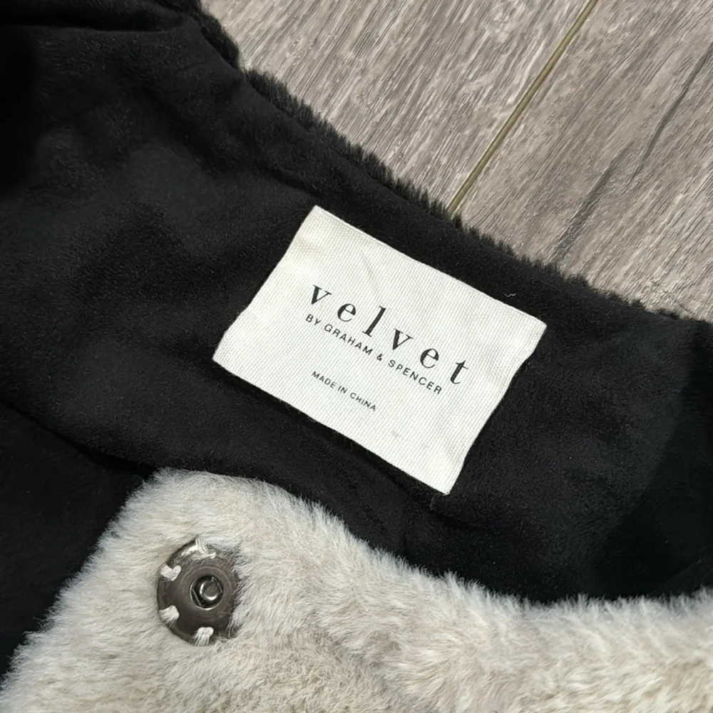 Velvet by Graham & Spencer Colorblock Faux Fur Jacket L