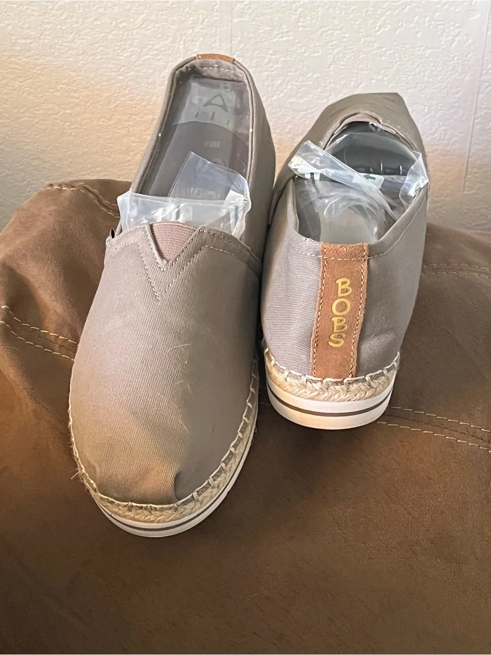 BOBS by Skechers Taupe Canvas Espadrille Slip-On Shoes W9.5 Comfort Casual
