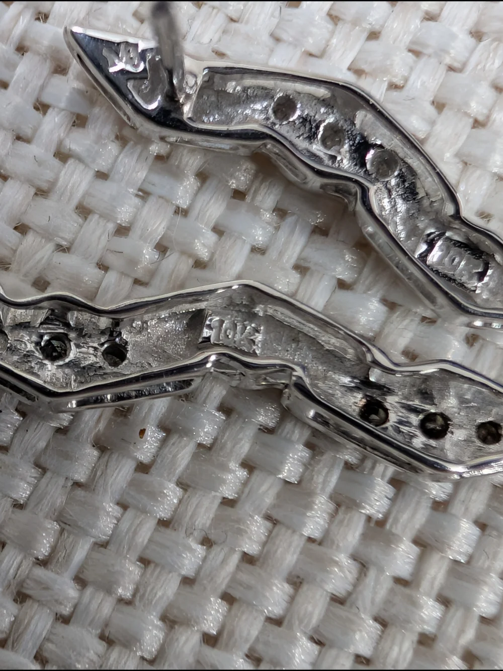 10K Solid White Gold Champagne & White Diamond Twist Drop Earrings 0.20 CTW