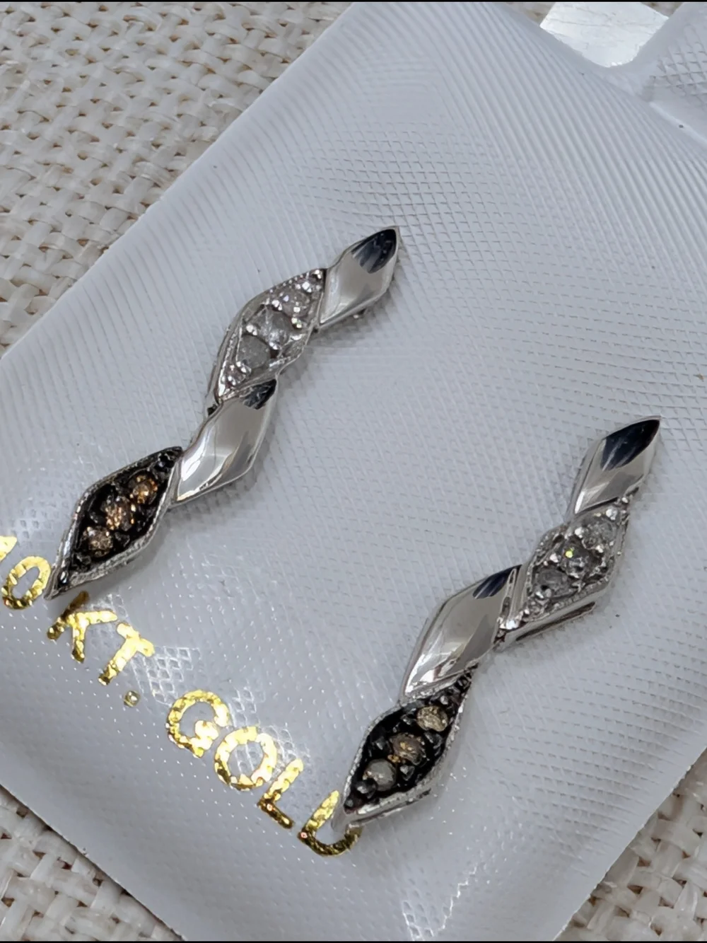 10K Solid White Gold Champagne & White Diamond Twist Drop Earrings 0.20 CTW