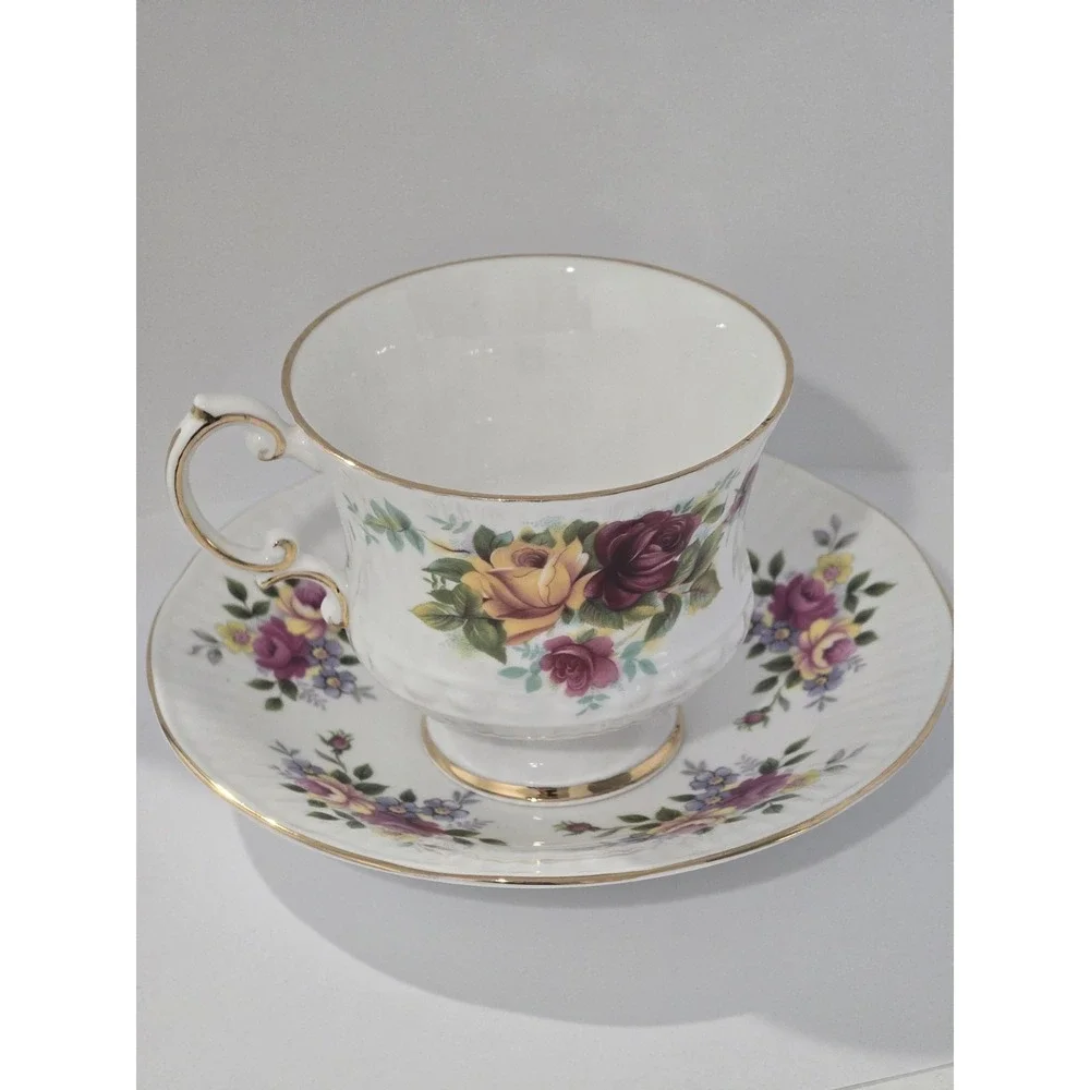 mismatched* cracked saucer* Elizabethan Bone China Floral Tea Cup & Saucer