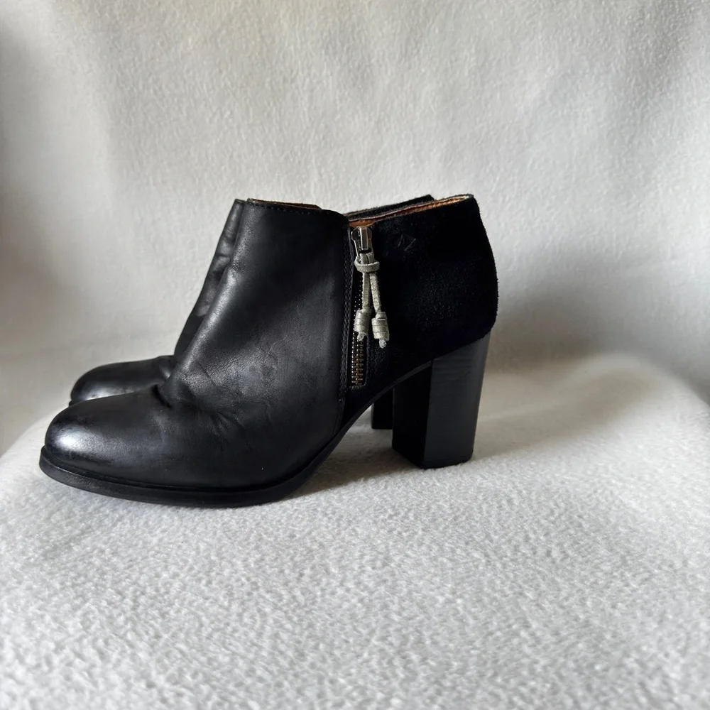 Sperry carefully leather one