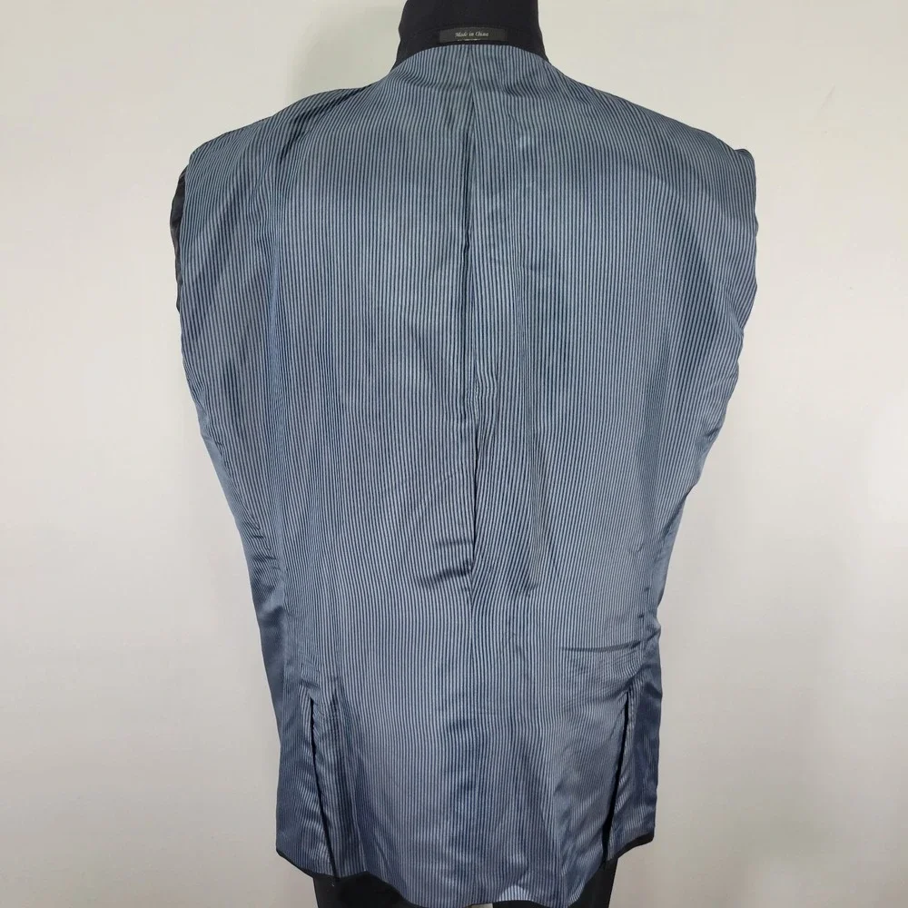 Calvin Klein Men's Sport Coat Blazer Two‎ Silver Button Deep Navy Wool Size 54L