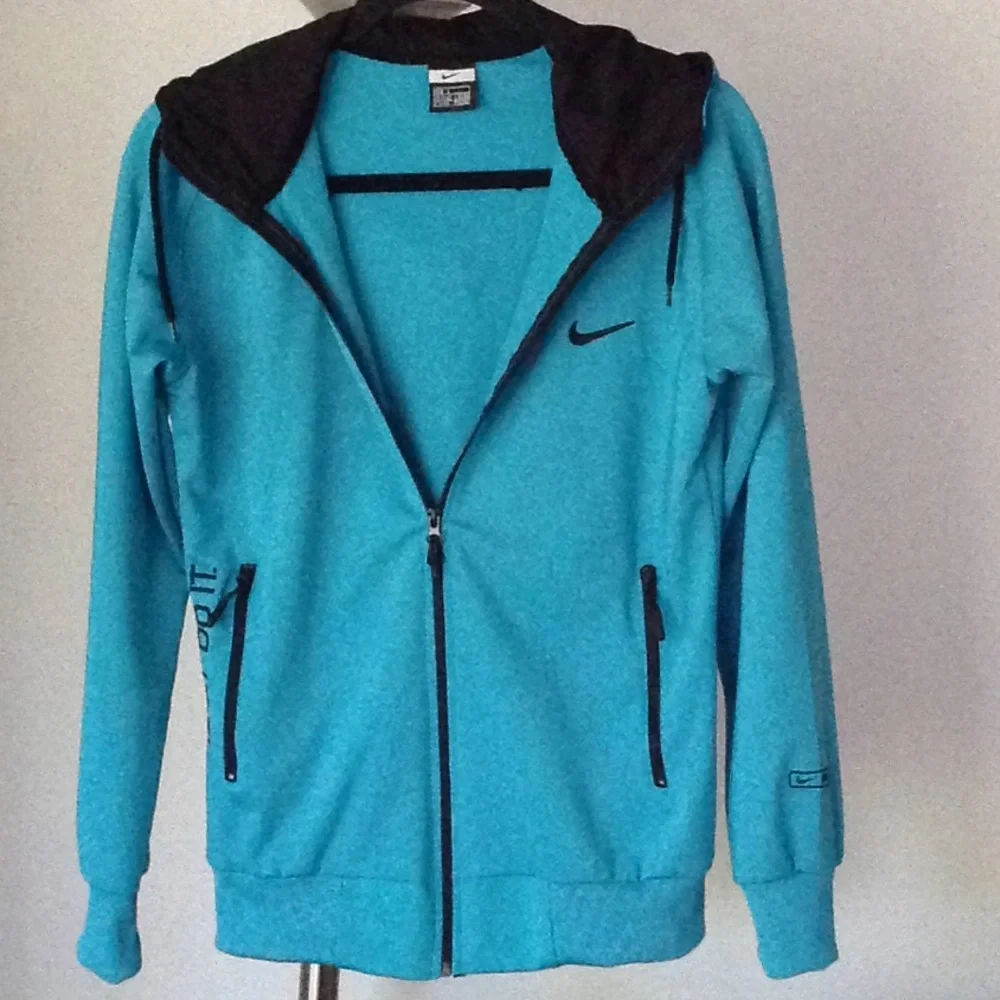 Nike excellent new