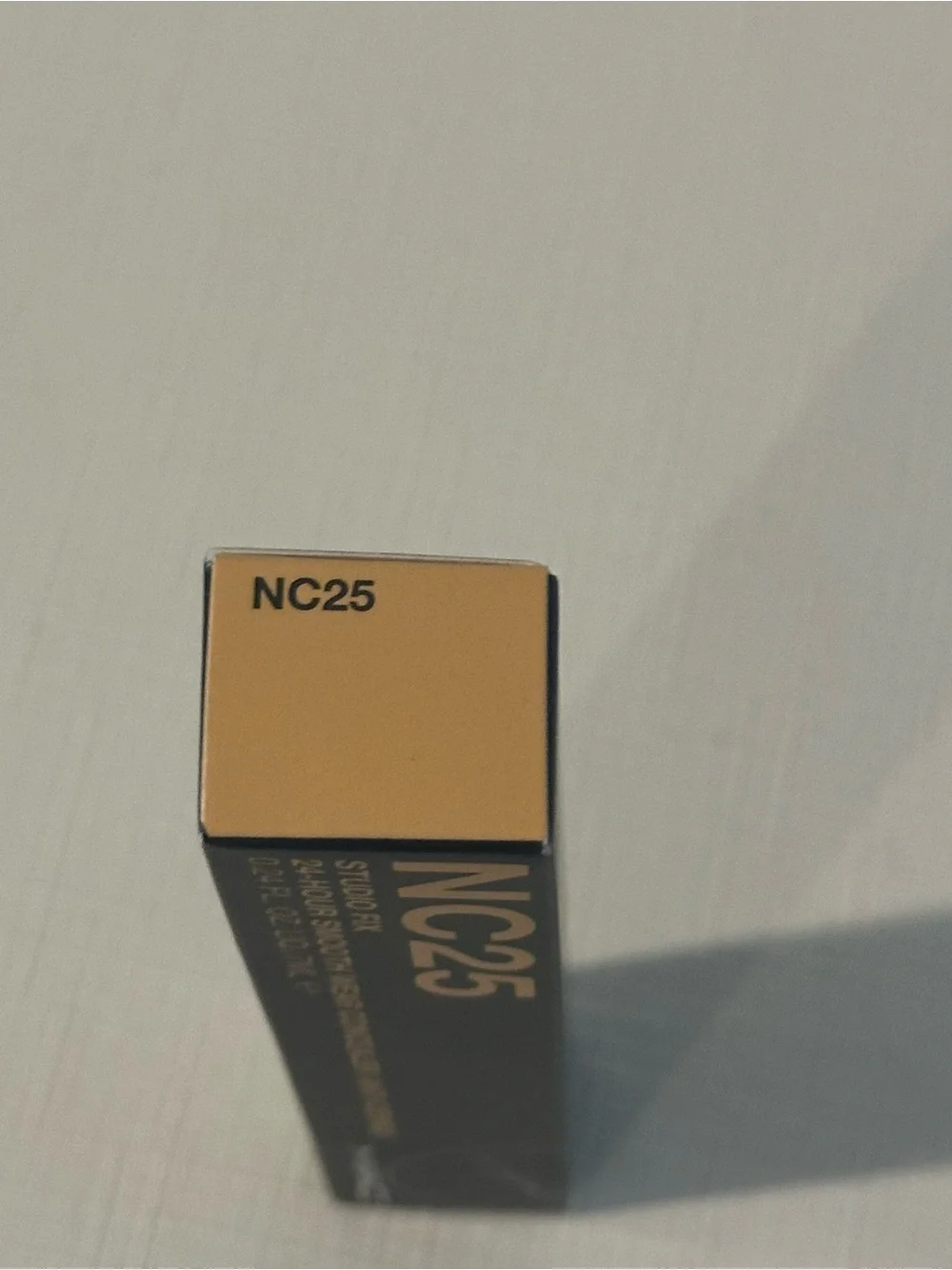 MAC Cosmetics wear long nc25