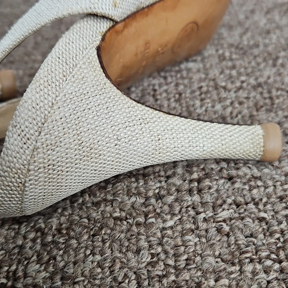 Chanel Beige Fabric Slingback Heels Gold Tone Metal Plate Sz 36 Womens