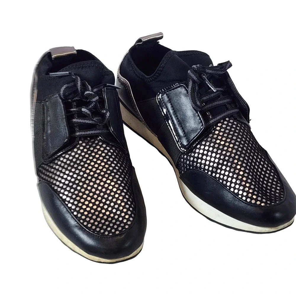 A New Day Womens Black Silver Metallic Perforated Fashion Sneakers Size 8.5