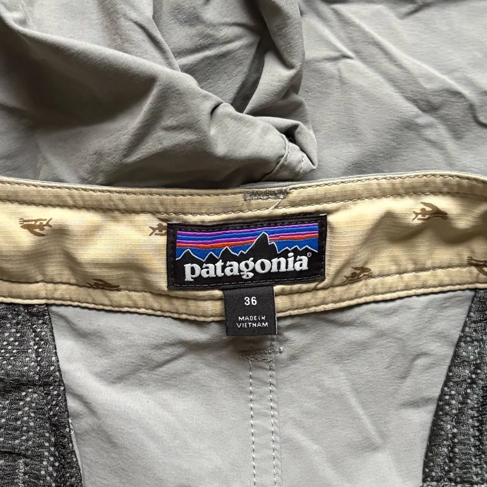 Patagonia Wavefarer Stretch Walking Shorts Mens Hiking Fishing Trail size 36.