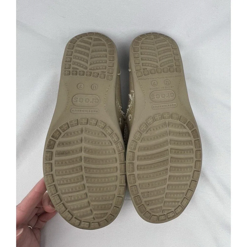 N/A crocs santa