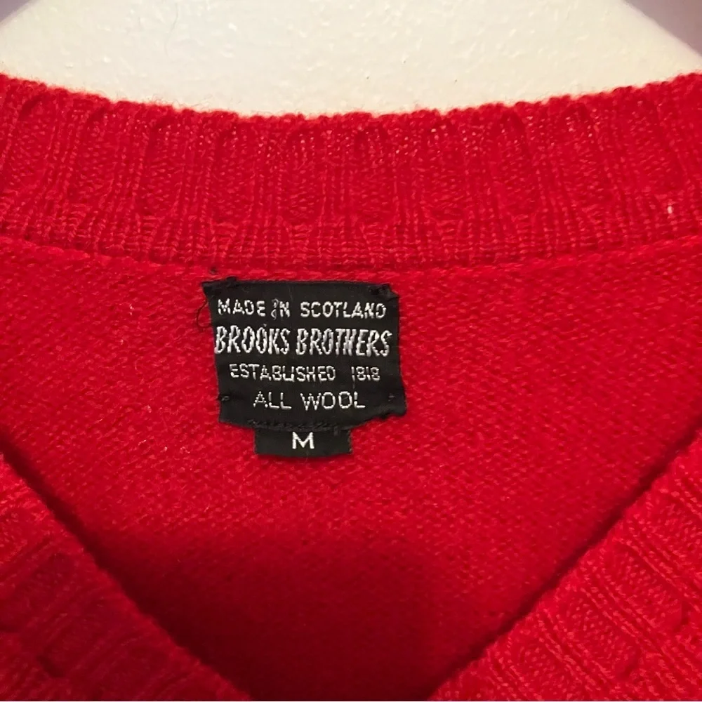 Brooks Brothers neck sweater