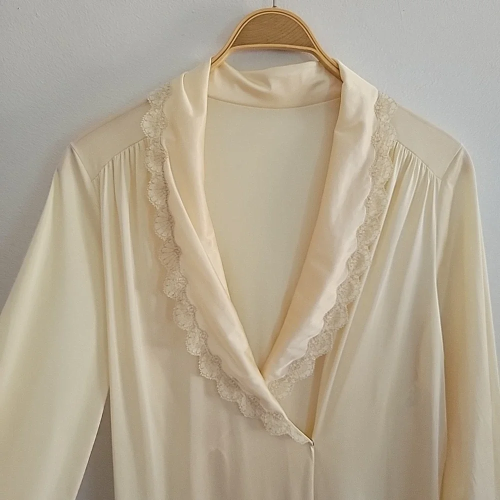 Vanity Fair features neckline