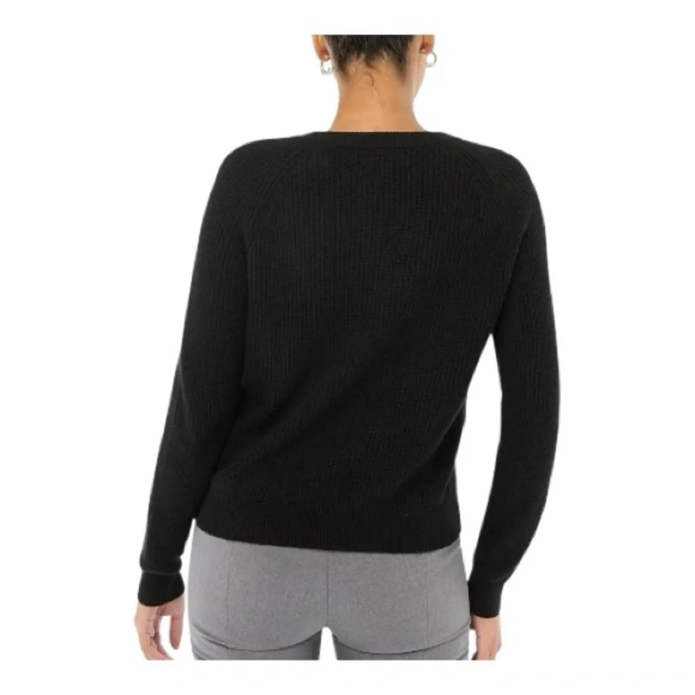 J. CREW Button Raglan Crewneck Sweater, Size M.