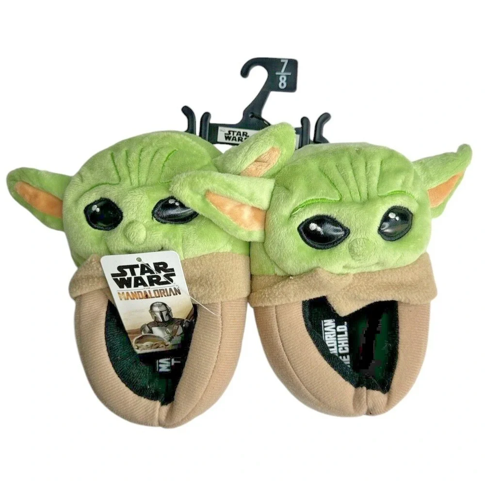 Star Wars Mandalorian Grogu Boys Slippers Size 7/8 Full Body Baby Yoda