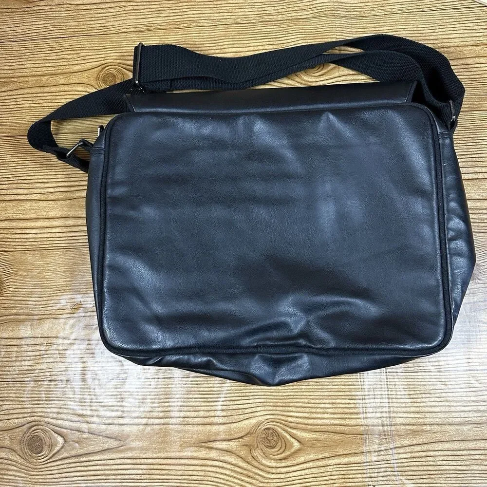 Ben‎ Sherman Faux Leather Messenger Bag Laptop Bag Black 16x12”