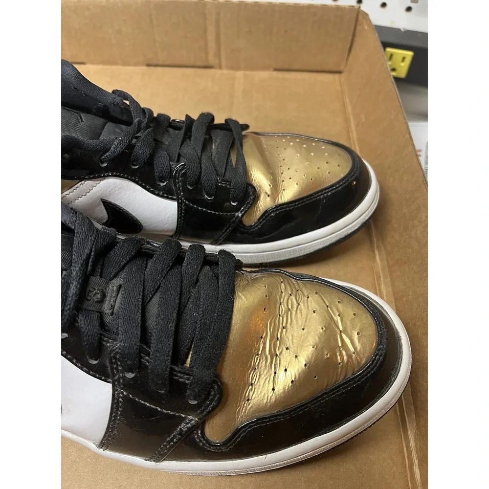 Jordan low gold