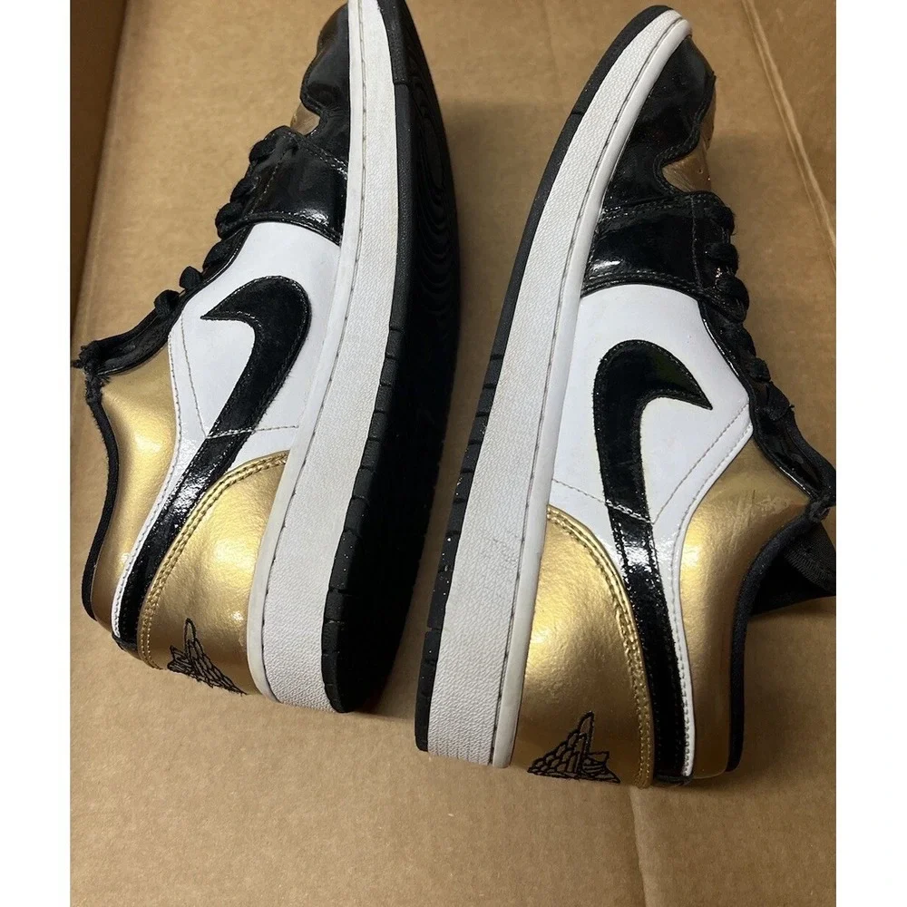 Jordan low gold