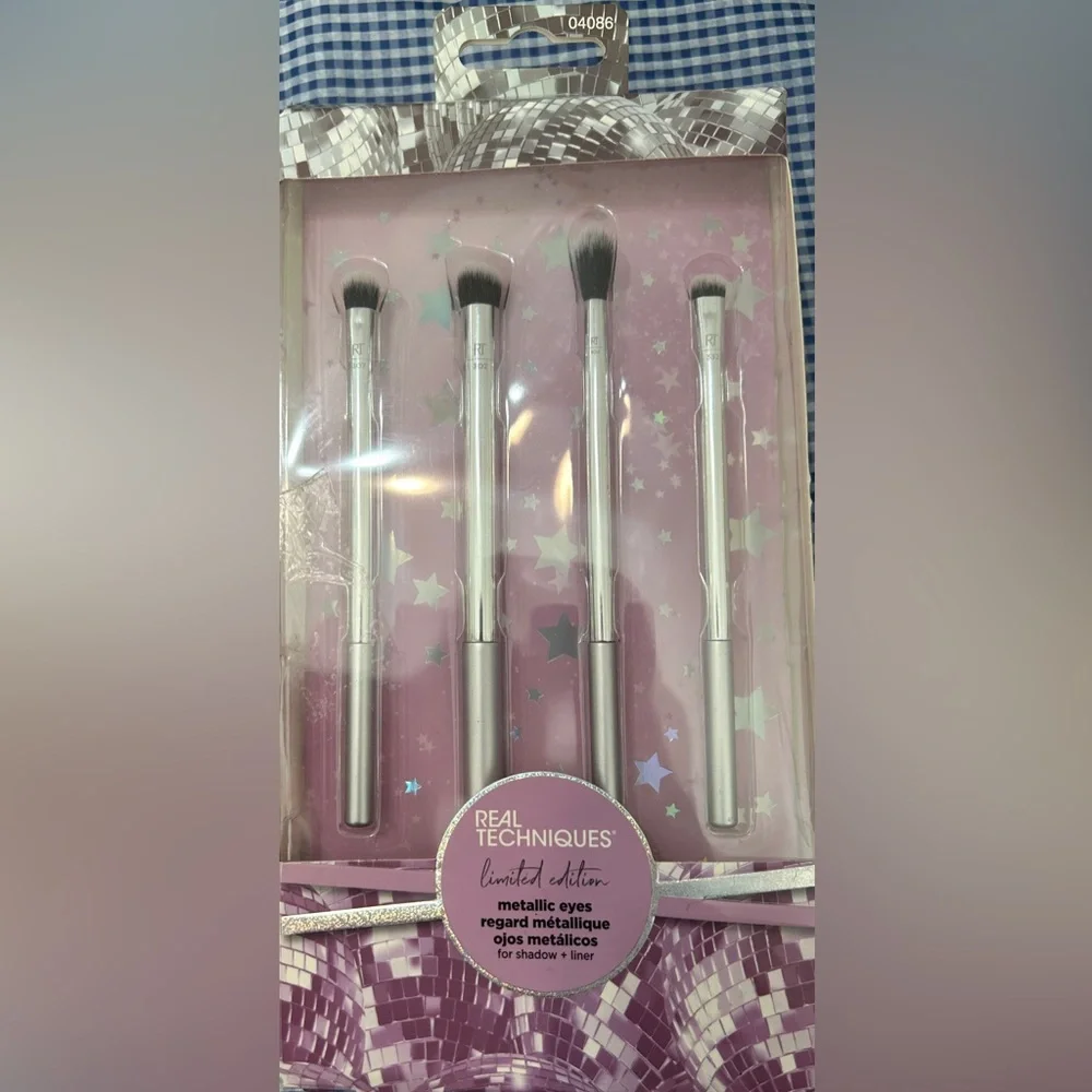 Real Techniques elegant silver
