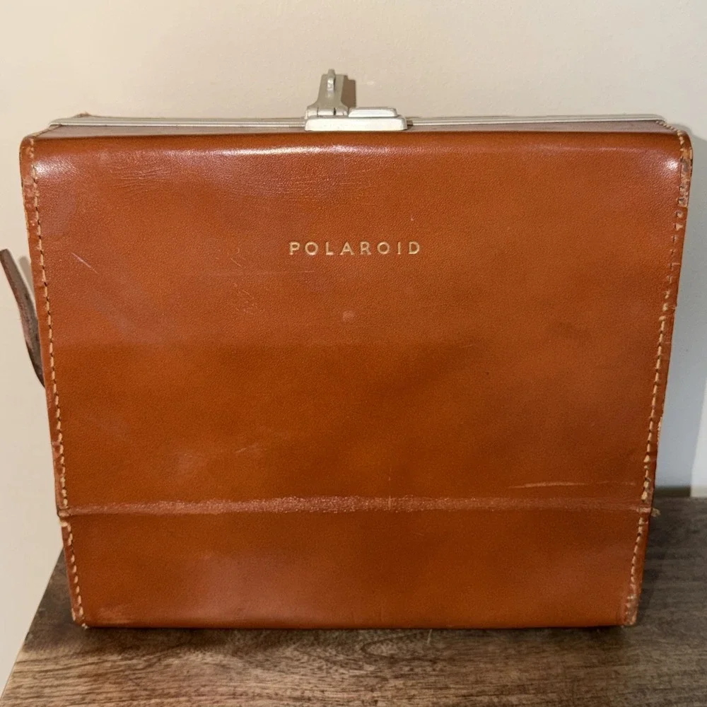 Polaroid excellent comes