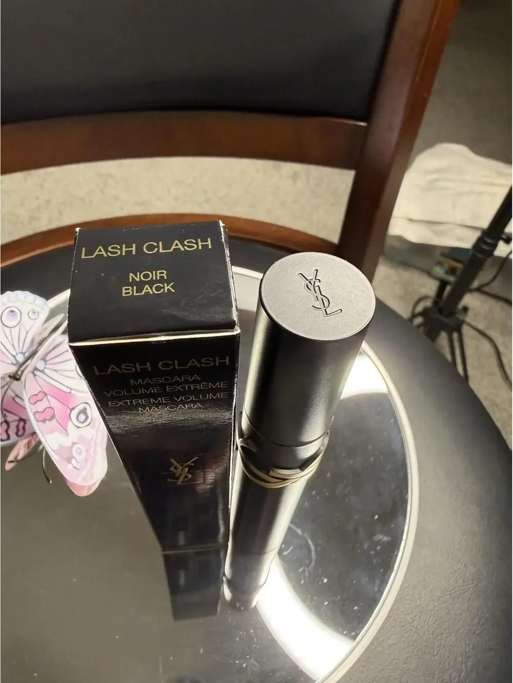 Yves Saint Laurent lashes perfectly