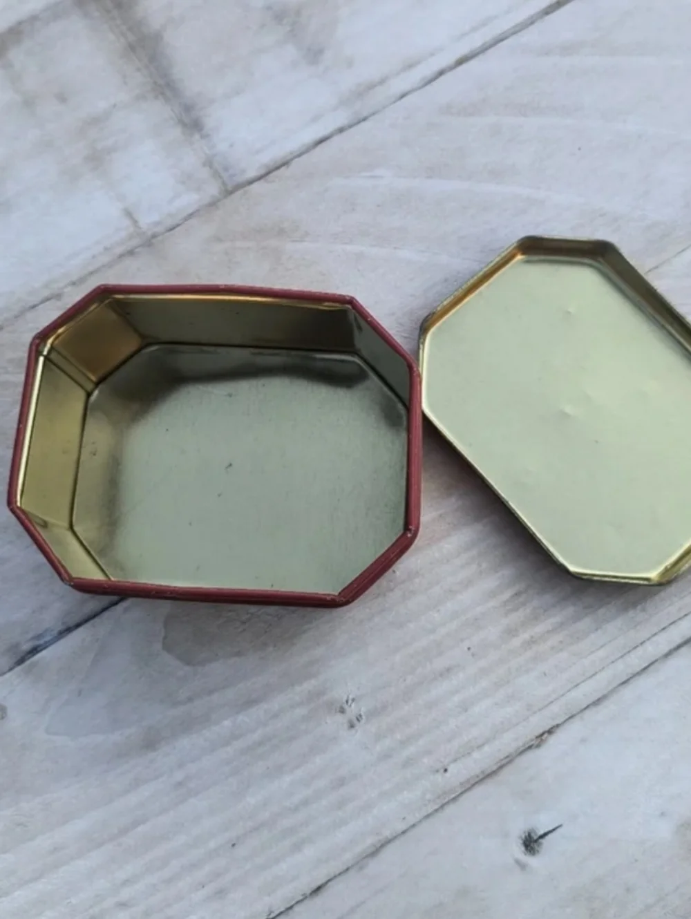 Nestle Vintage Octagonal Tin Red and Gold Collectible