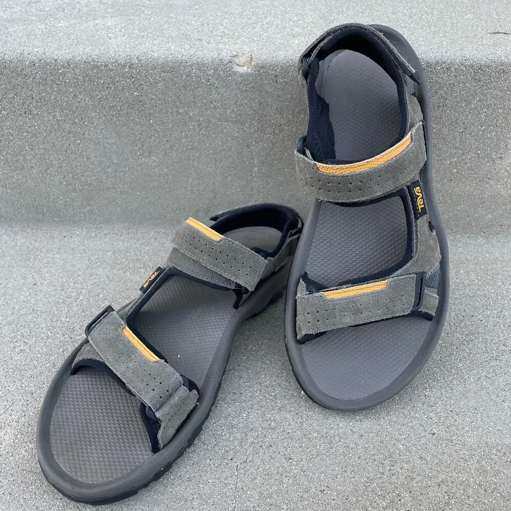 Teva Katavi Sandals Men 9 Grey Suede Outdoor Hiking Travel Adventure Comfort New