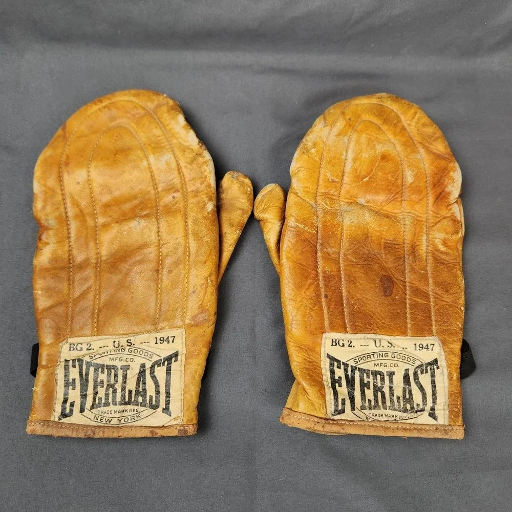 Vintage Everlast Leather Speed Bag‎ Gloves Boxing Mitts BG-2 1947 USA 1940s