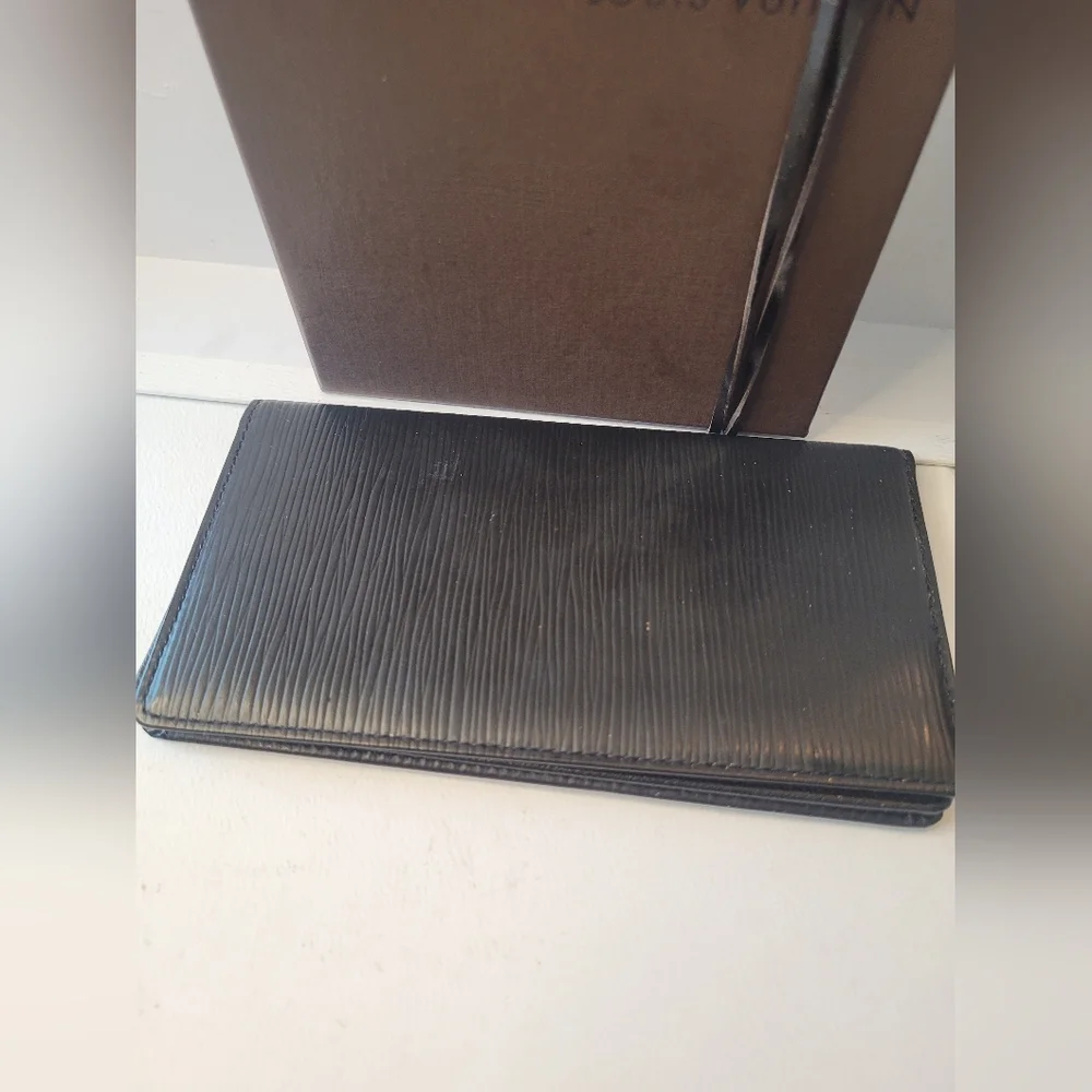 Louis Vuitton LV Epi Leather Black Unisex Long Wallet