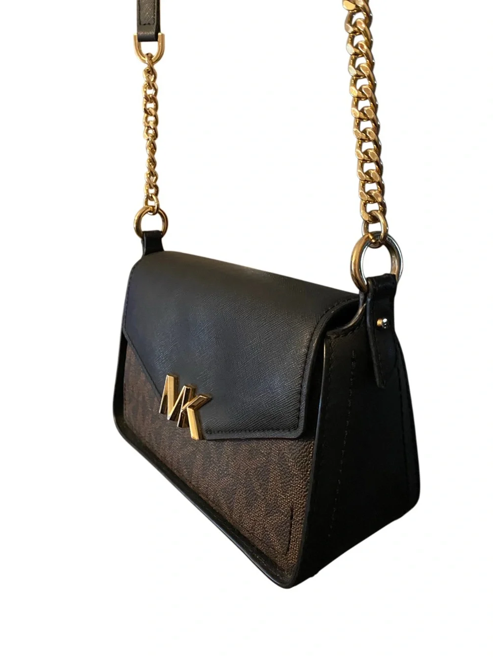 Michael Kors design features