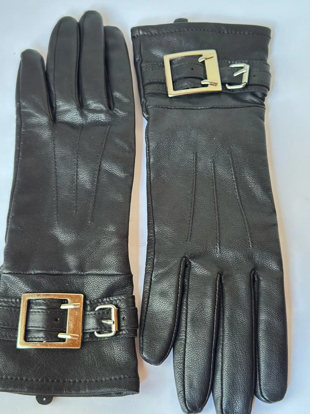 The Unbranded Brand classic black