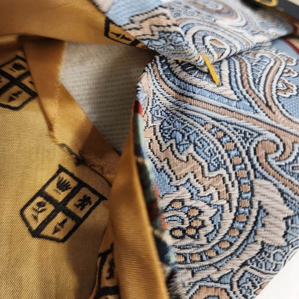 Danbury vintage necktie