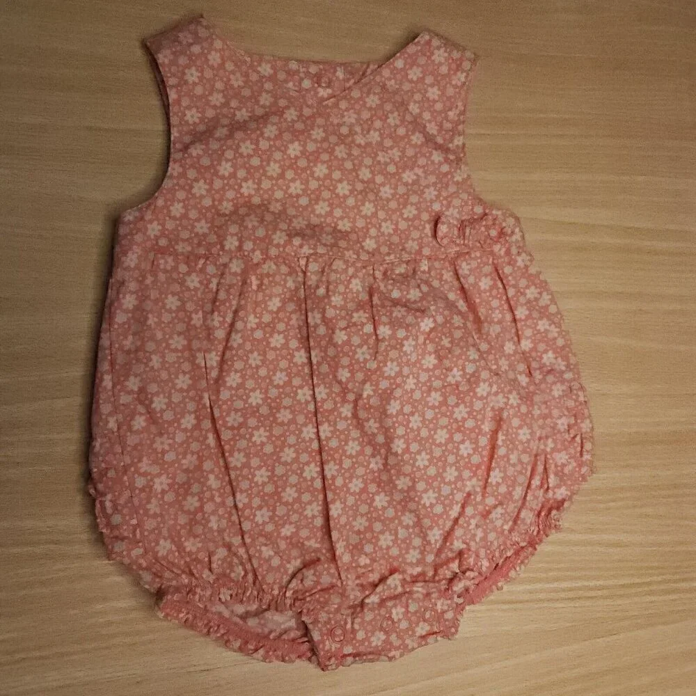 Gymboree infant girl’s