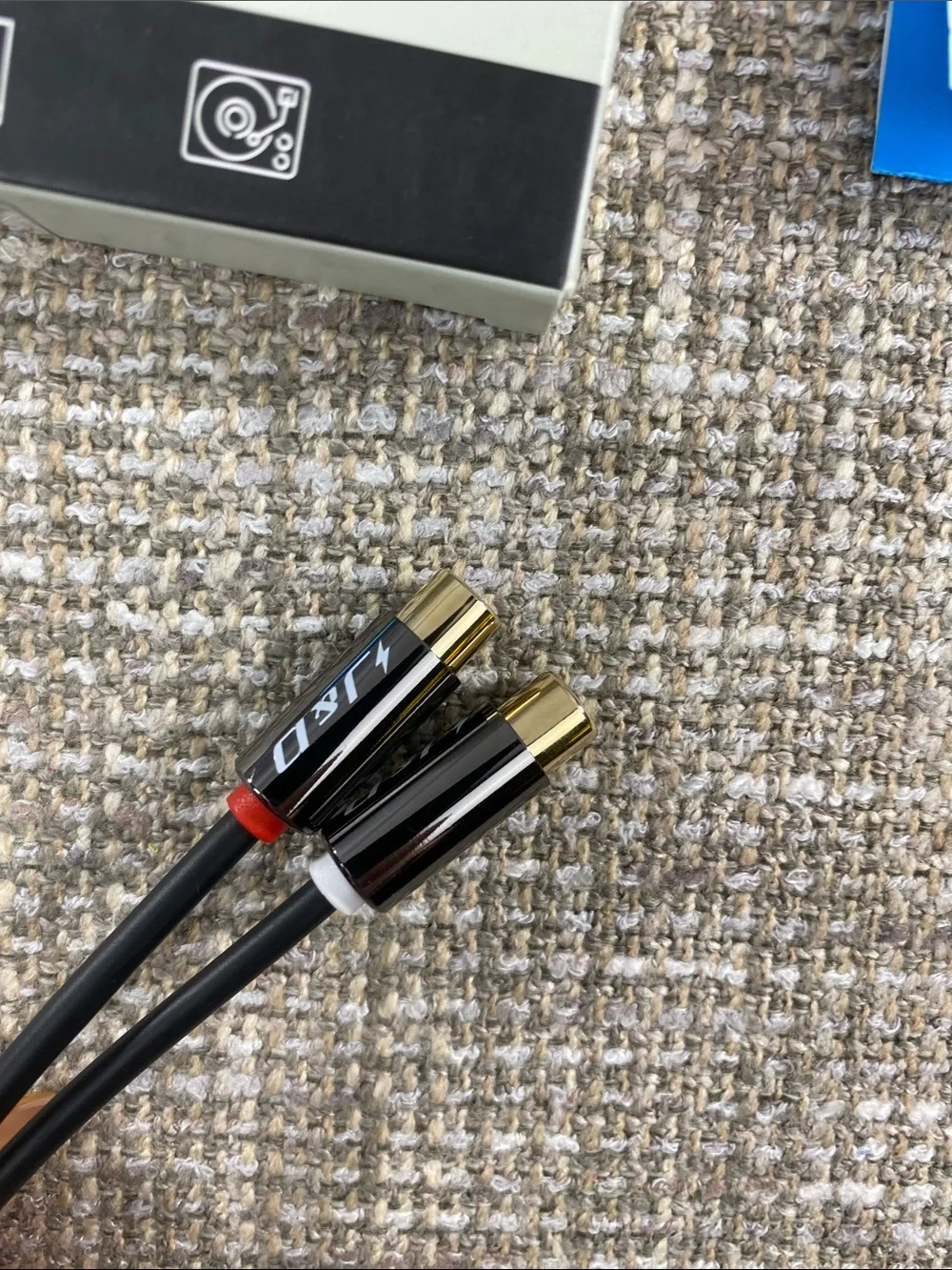 Black 3.5mm to Dual RCA Audio Adapter Cable plug in