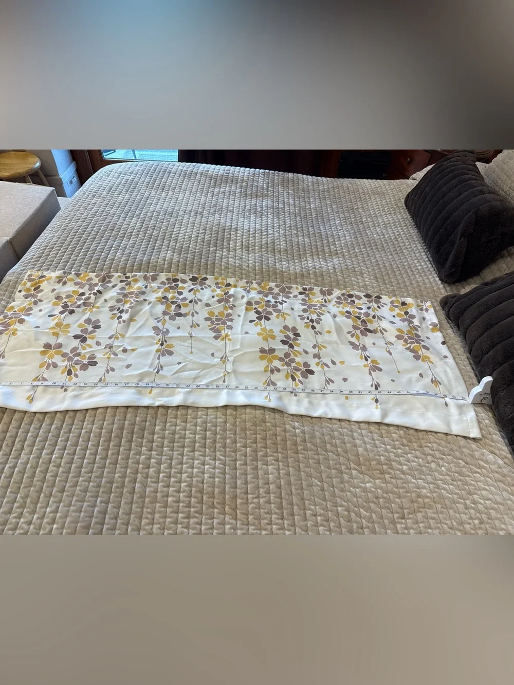 N/A valance set accents