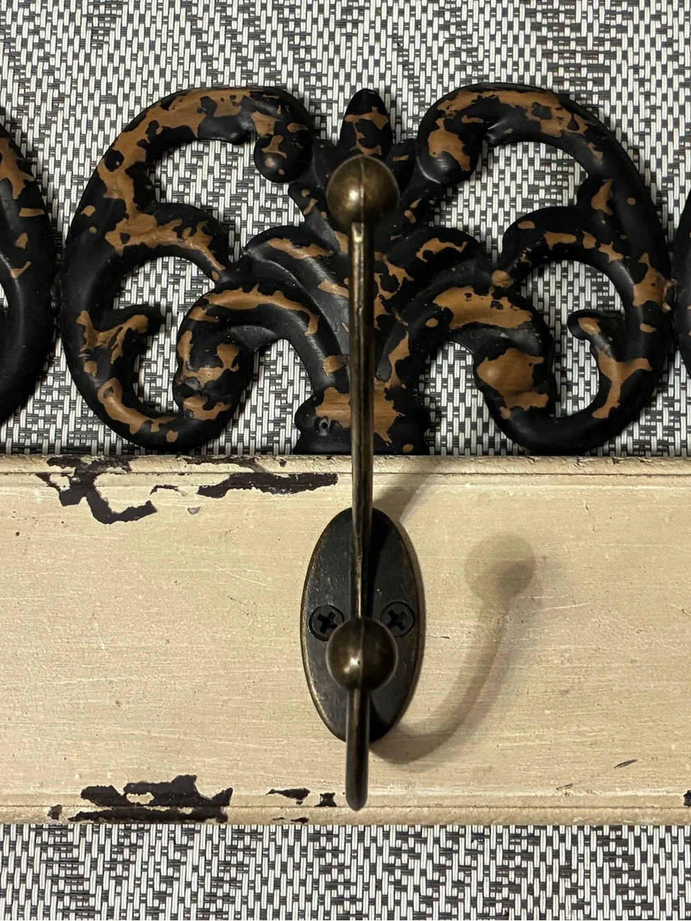 N/A room bronze