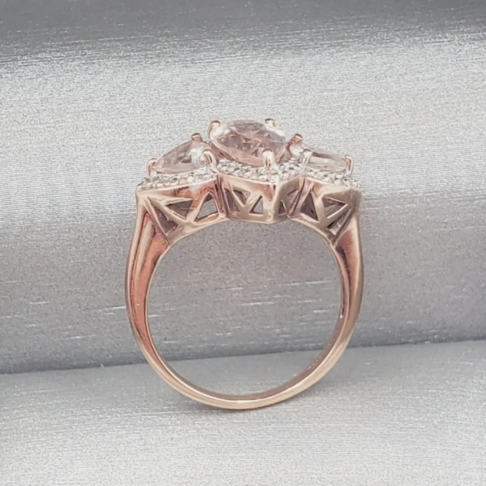 10k Solid Rose Gold Morganite Halo Ring