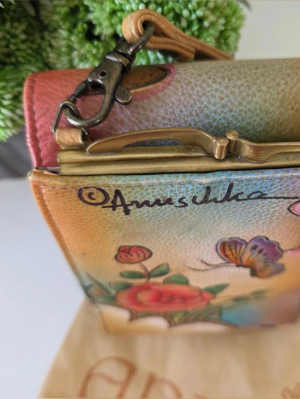 Anuschka width crossbody
