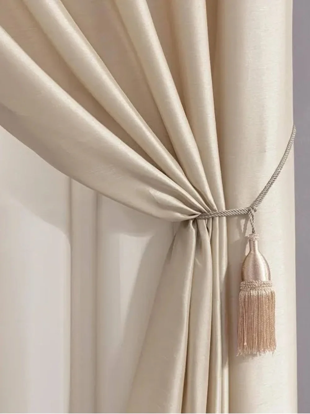 N/A piece curtain