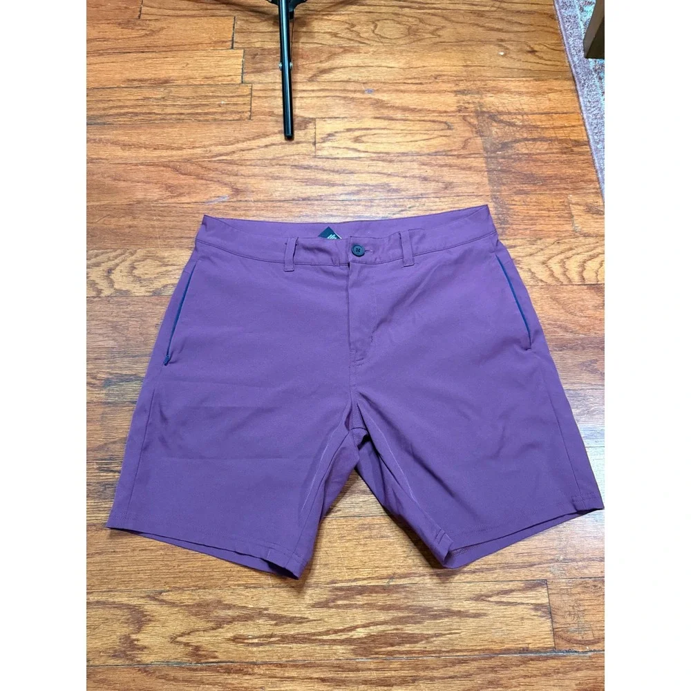 TravisMathew Mens burgandy Performance Golf Shorts Size 33  Activewear