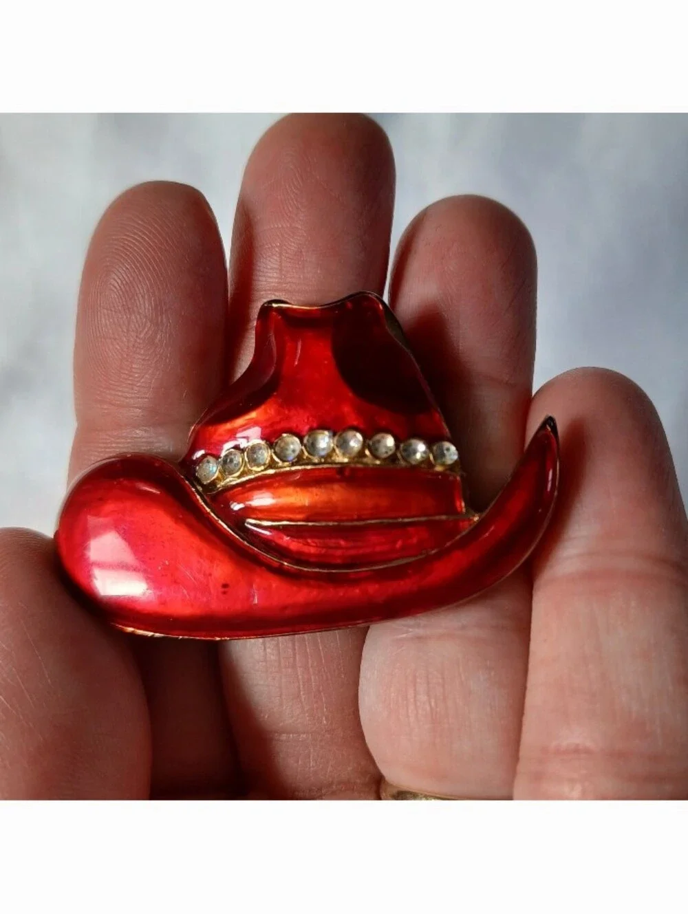Vintage Red Enamel Rhinestone Cowgirl Hat Brooch Pin Cowboy nWestern 2 Inch