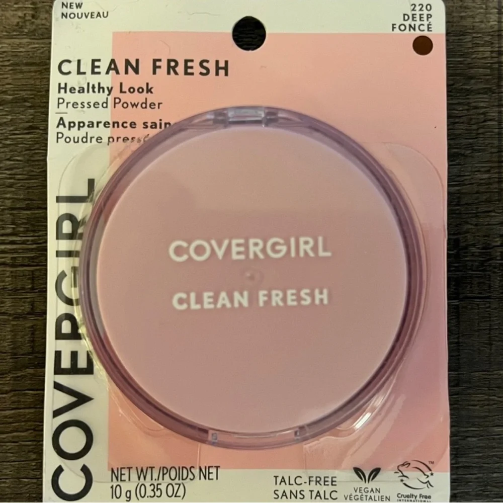 💞 New COVERGIRL Clean Fresh Pressed Powder - Deep Fonce
