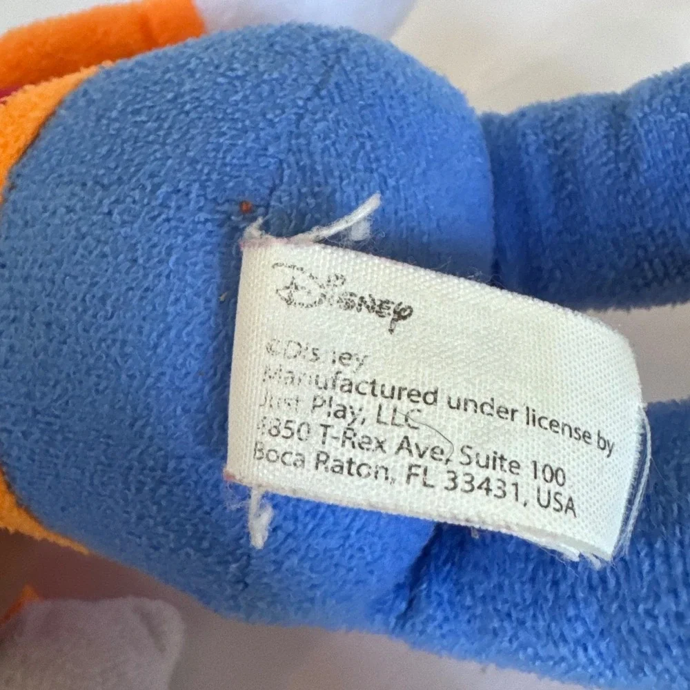 Disney goofy plush