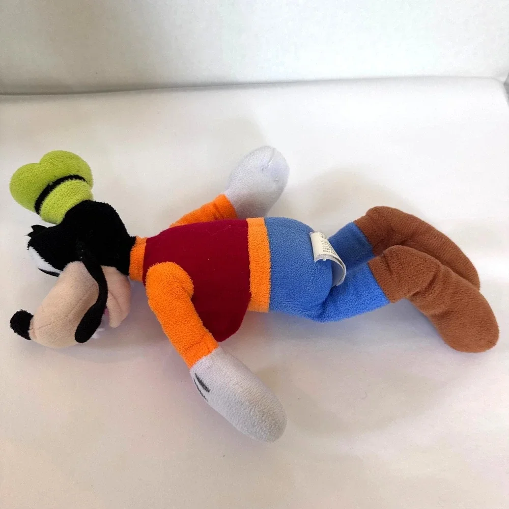 Disney goofy plush