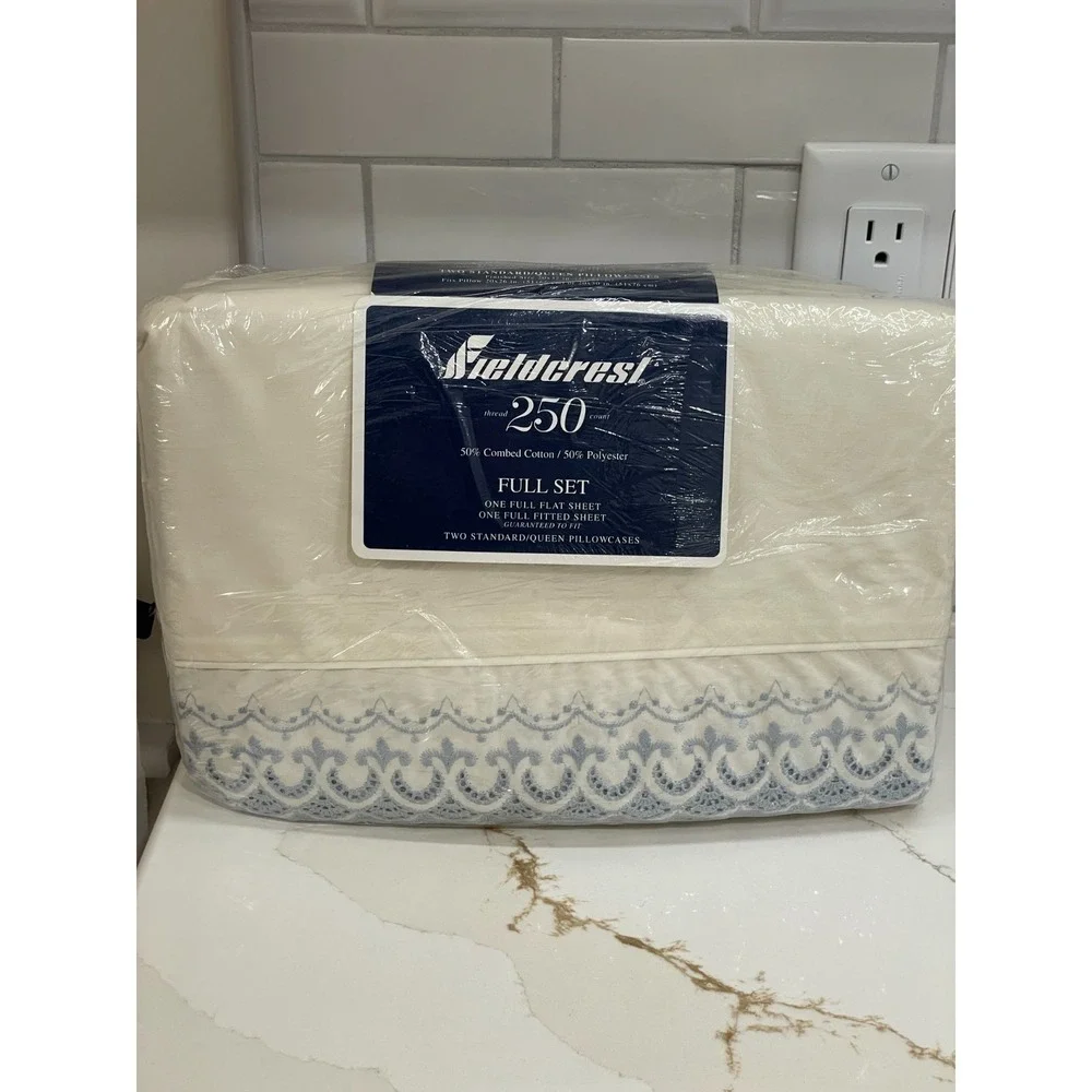 Vintage Fieldcrest Full‎ Sheet Set Fitted Flat 2 Pillowcases White Blue Eyelet