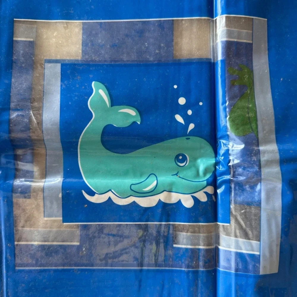 N/A vintage plastic